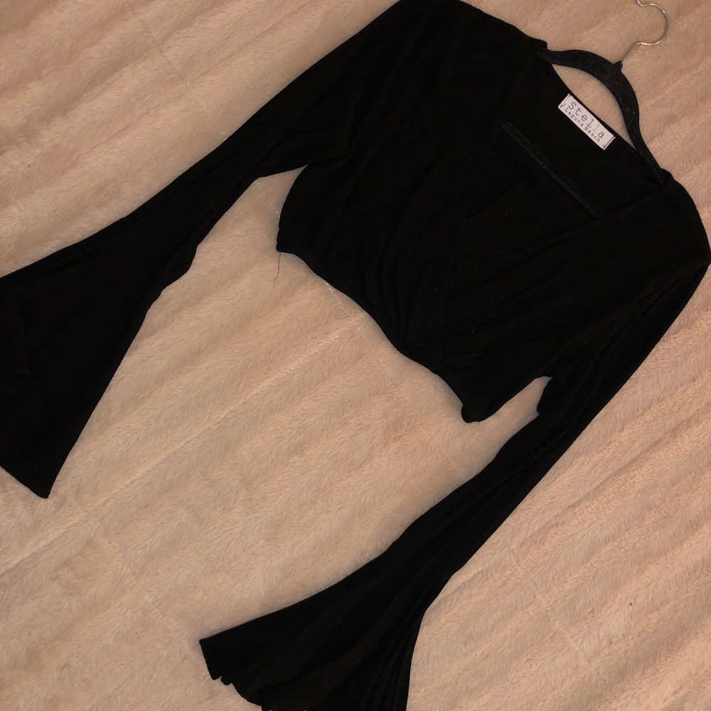 Long sleeve crop top